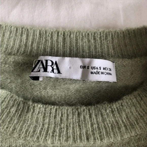 Zara Green Ruffle Shoulder Statement Sweater - Picture 6 of 9